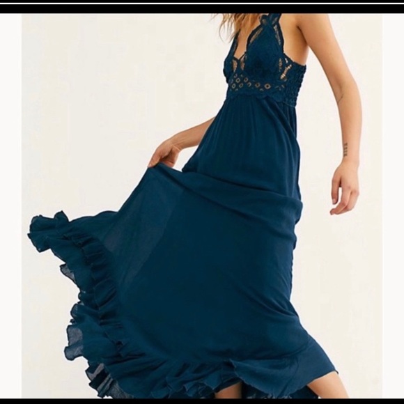 Free People Dresses & Skirts - FP One Adella Maxi dress Slip